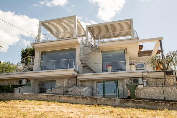 [PERIZIA] Villa bifamiliare - Monterico (VR)